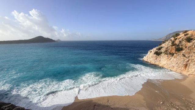 Türkiye D400 Highway - Antalya, Fethiye, and Kaş|Private chartered tour to the viral beach