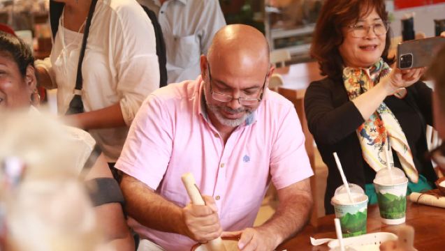 Da Lat: Handmade Chocolate Making Workshop with Instructor - A Must do experience in Vietnam