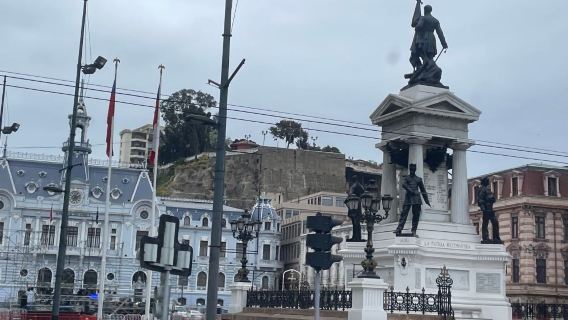 智利聖地亞哥來回安第斯雪山+ 內華多谷|經典景點包車遊