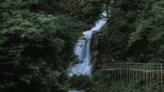 Kampung Miao Langde + Kampung Miao Wudong + Kampung Baiyan + Air Terjun Xiangshuiyan · Lawatan Sehari dengan Sewaan Peribadi Eksklusif