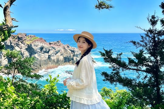 Japan Tokyo Izu 1-day tour: Mt. Omuro + zoo + scenic train