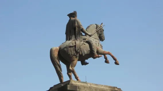 Ethiopië. Addis Abeba - Chinese plaatselijke begeleiding/vertaler/op maat gepersonaliseerd/zakelijk gecharterde autovervoer
