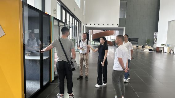 広州でのビジネス通訳サービス：会議、貿易見本市、工場視察、調達に対応