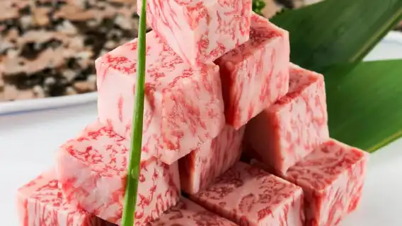 ร้าน Kobe Wagyu Yakiniku Yakiniku Akasaka Main Store ยอดนิยมของโตเกียว