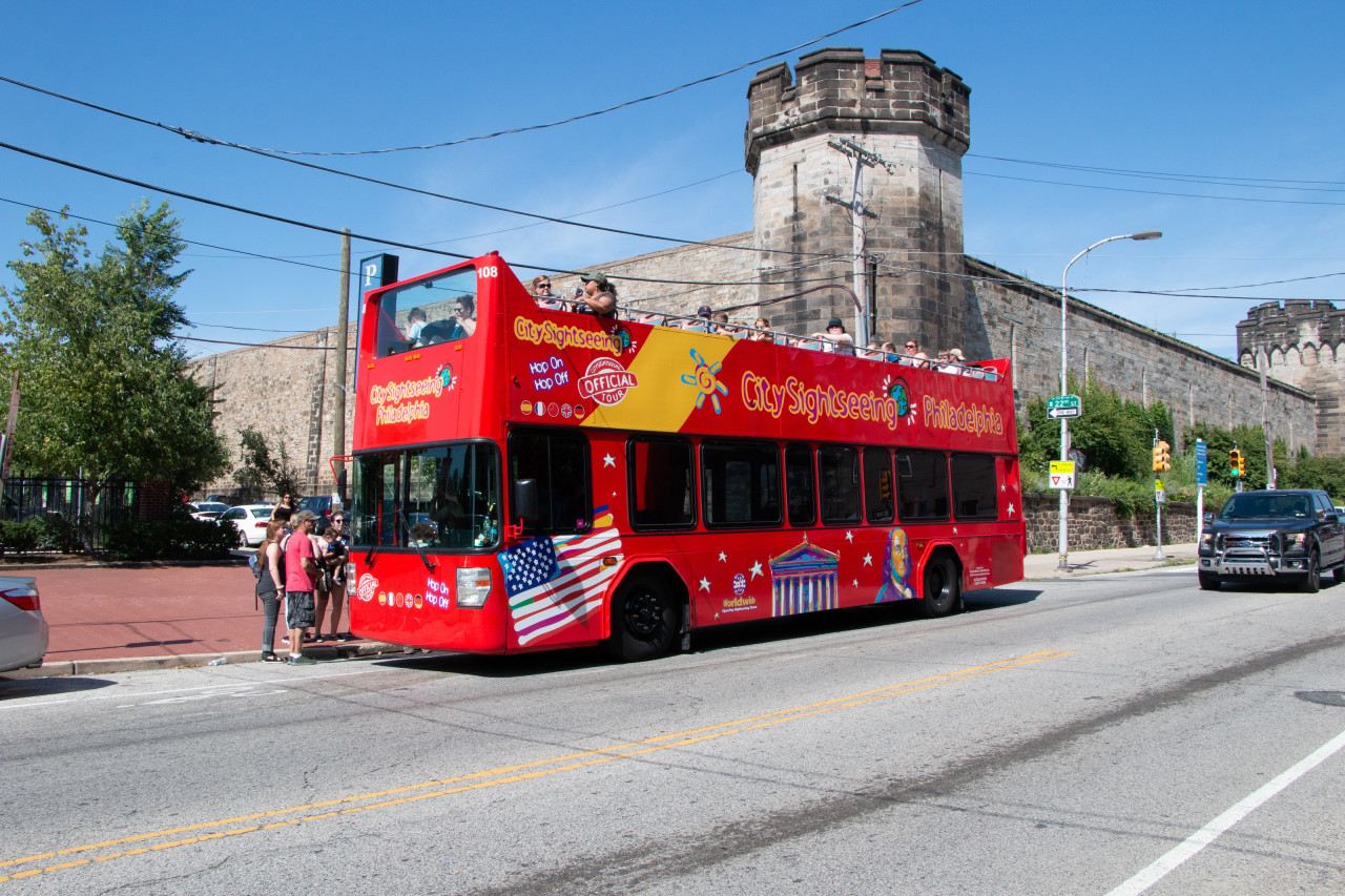 USA City Sightseeing Philadelphia Hop-On Hop-Off Bus