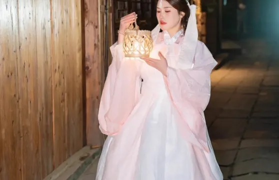 肇慶Trip Moments【婚禮跟拍 街拍 抓拍 航拍 攝影錄影/多語言翻譯/底片全送/動作指導】