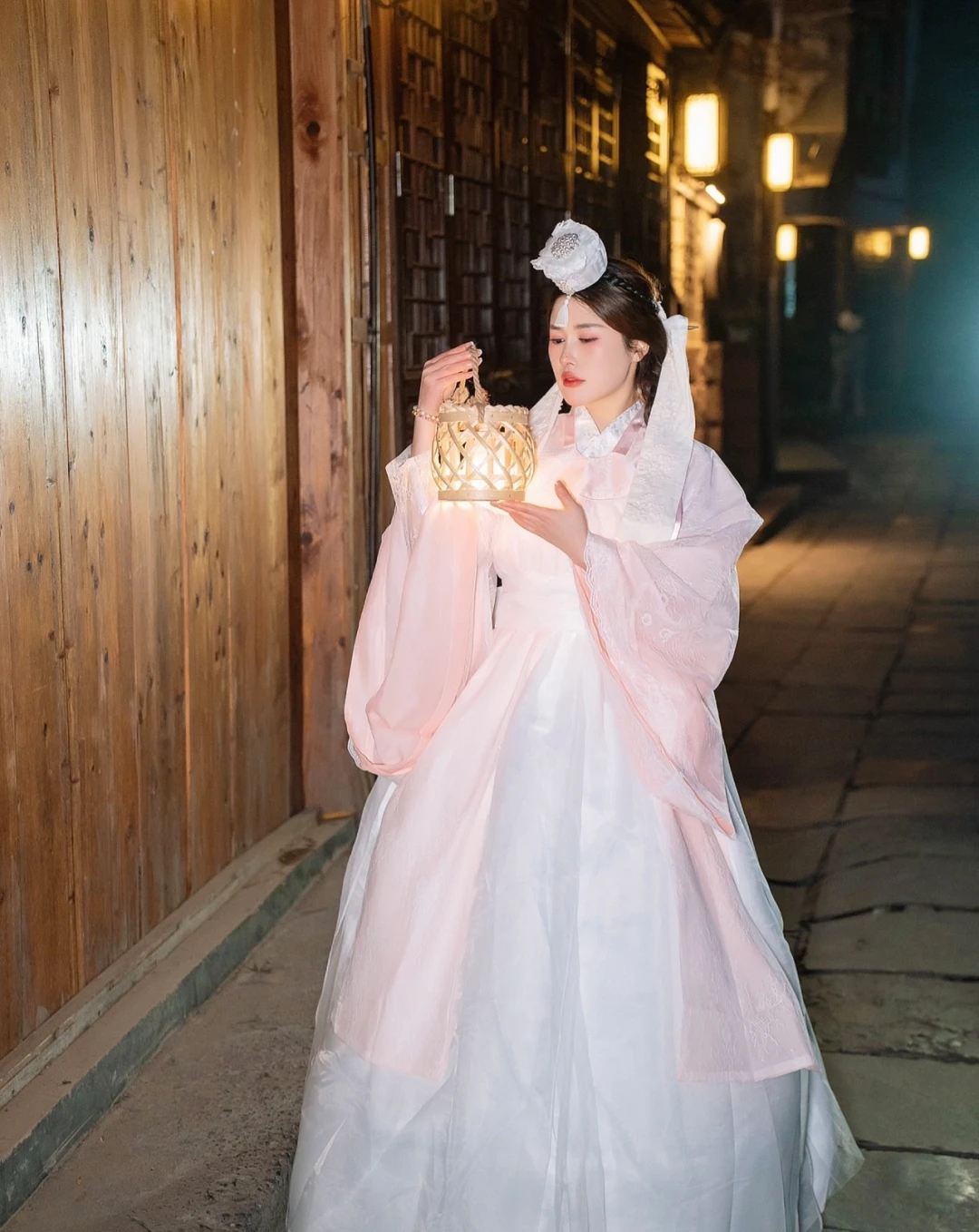 肇慶フォトツアー【ドライバー兼ガイド兼Tripメモリー+ドローン空撮ミニムービー+メイク・衣装+旅程カスタマイズ+未編集写真全データ提供+人数無制限】