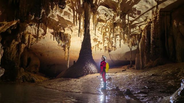 桂林燕子洞探洞半日遊｜王一博同款 親子團建洞穴探險+資深教練