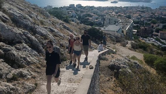 Marsella: Senderismo urbano con guía local