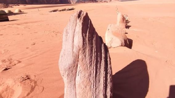 WADI RUM: HALF DAY JEEP TOUR in the morning or sunset