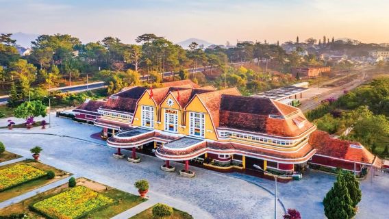 Từ Nha Trang đến Đà Lạt bằng xe buýt VIP