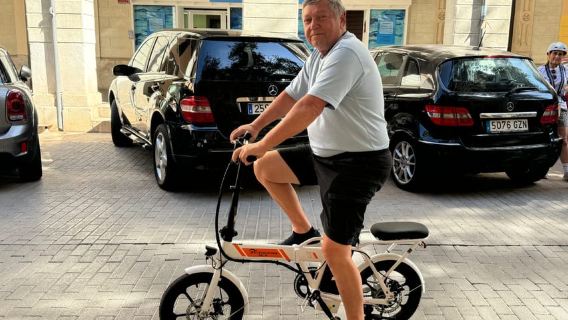 Palma de Mallorca: Exclusive Fat Tire e-Bike Rental