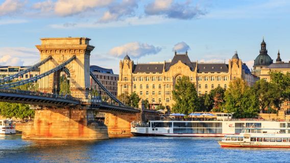 Vienna: Budapest & Bratislava Two Capitals Day Trip