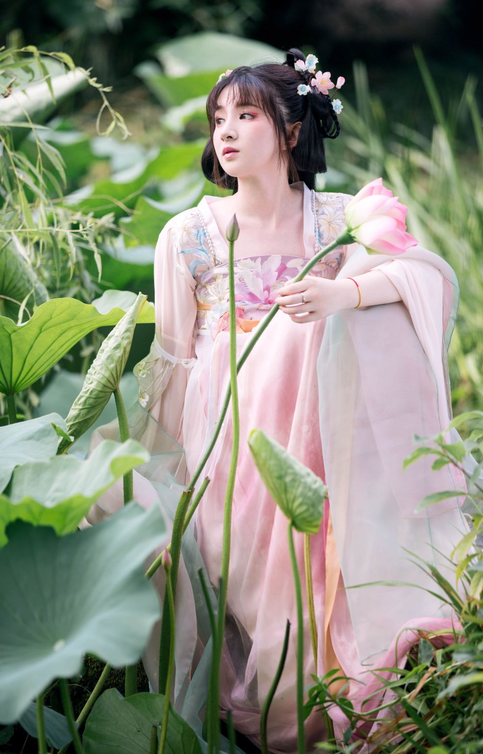 Fuchuan Trip Moments[Immortal Lake/Sword Stone Forest photography services including aerial shots, scheduled shoots, accompanying shoots, wedding and portrait photography]