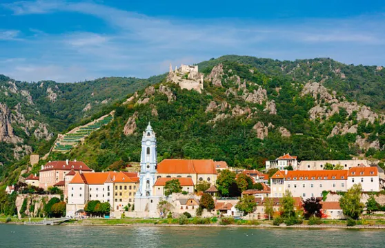 奧地利瓦豪河谷+梅爾克修道院一日遊|含多瑙河遊船或修道院參觀