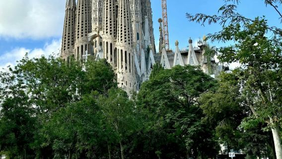 聖家堂：免排隊門票+中文導覽