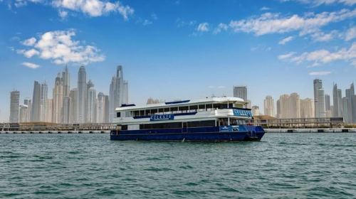 Dubai Marina: Luxury Dinner Cruise (Unlimited Alcohol Package) - Main Deck Day Tours 4