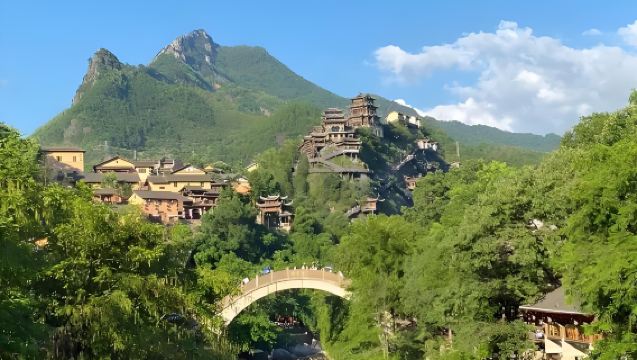 Vagoo Scenic Area 1-Day Tour from Wuyuan: Real-Life Immortal World![Private Car + Tickets]