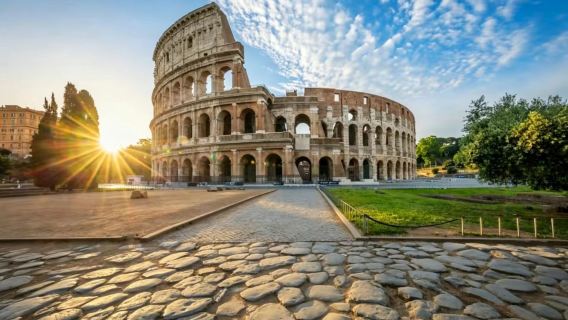 Professional Chinese guided tour of the Colosseum and Roman Forum