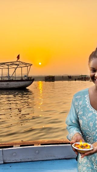 Varanasi & Sarnath: Full-Day Tour with Ganges Boat Ride