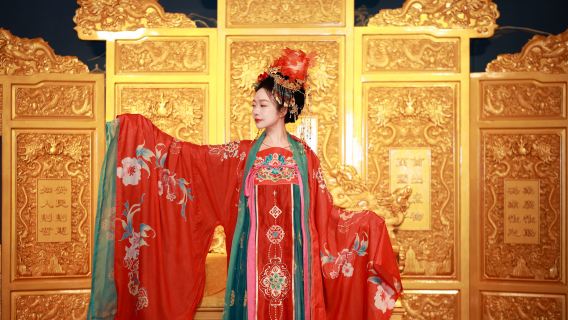 Shanghai Tang Themed Feast: Authentic Tang Costumes, Styling & Local Fusion Set Meals
