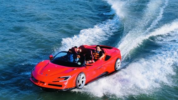 Ferrari Jet Car Langkawi Fun Ride 15-30 Min. (mit Kapitän)