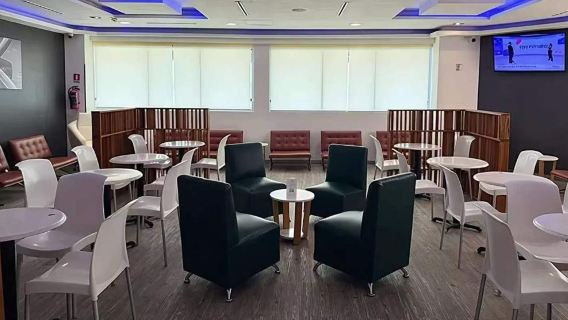 Meksyk | Kupon na korzystanie z salonu VIP w Porcie Lotniczym Benito Juárez | Salon VIP na lotnisku+Salon VIP dla pasażerów tranzytowych+Nocleg podczas przesiadki