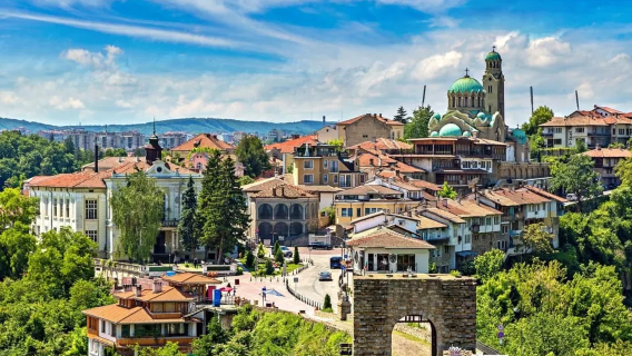 Romanya Bükreş Bulgaristan Büyük Tırnovo Günübirlik Turu Çarlar Şatosu