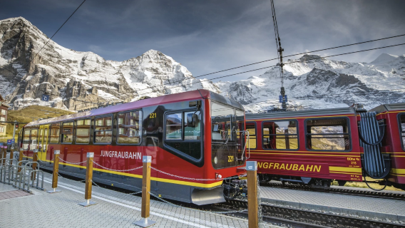 Ab Lauterbrunnen: Ticket Jungfraujoch including seat reservation