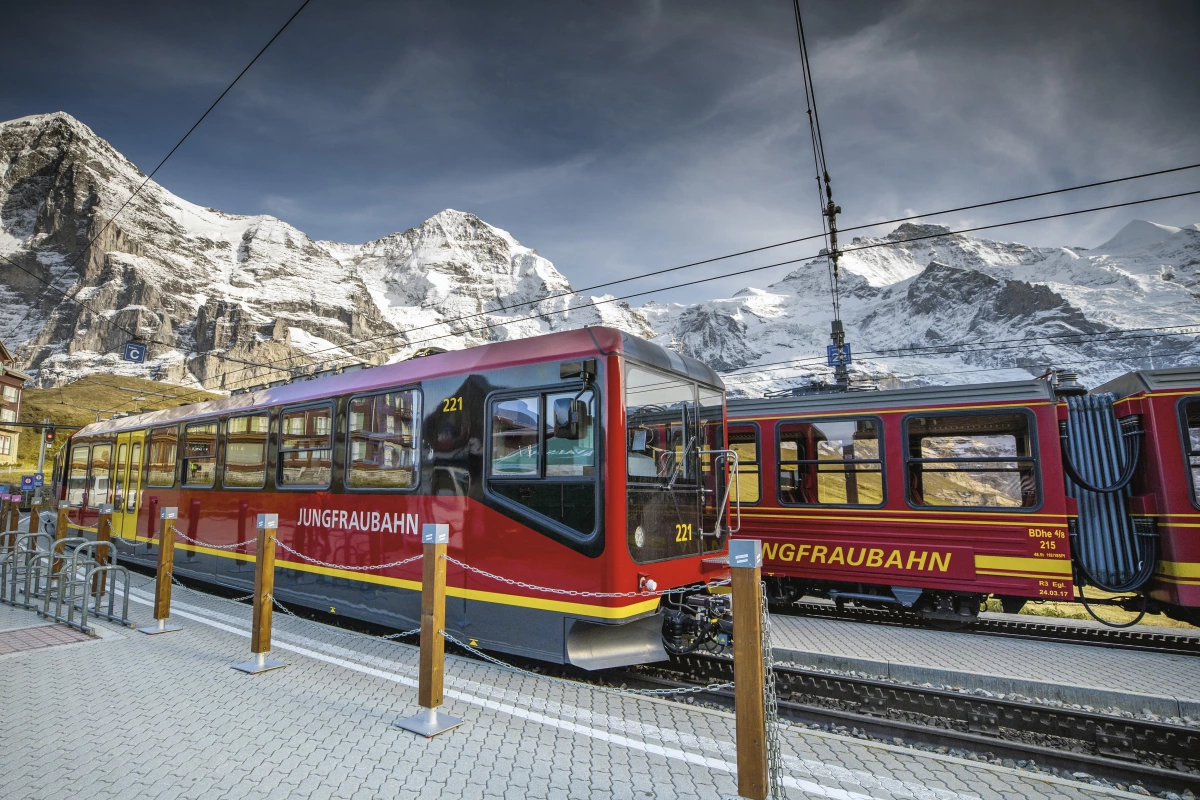 Ab Lauterbrunnen: Ticket Jungfraujoch including seat reservation