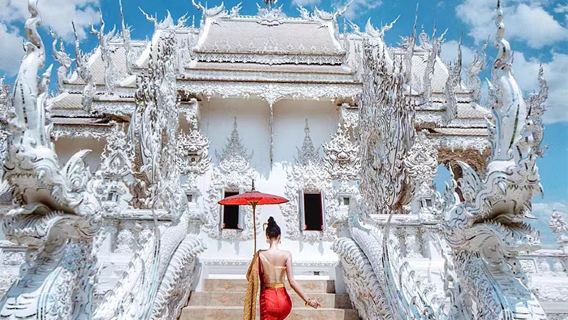 純玩團 泰國清邁黑廟＋白廟＋藍廟一日遊 可選長頸族金三角