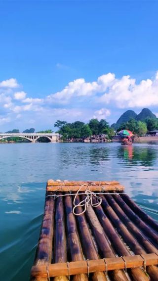 กุ้ยหลิน ถึง หยางซั่ว ล่องเรือ 3 ดาวแม่น้ำหลีเจียง + ล่องแพแม่น้ำหยูหลง + ภาพเขียนสิบลี้ หยางซั่ว ทัวร์ 1 วัน | ทัวร์กลุ่มเล็ก