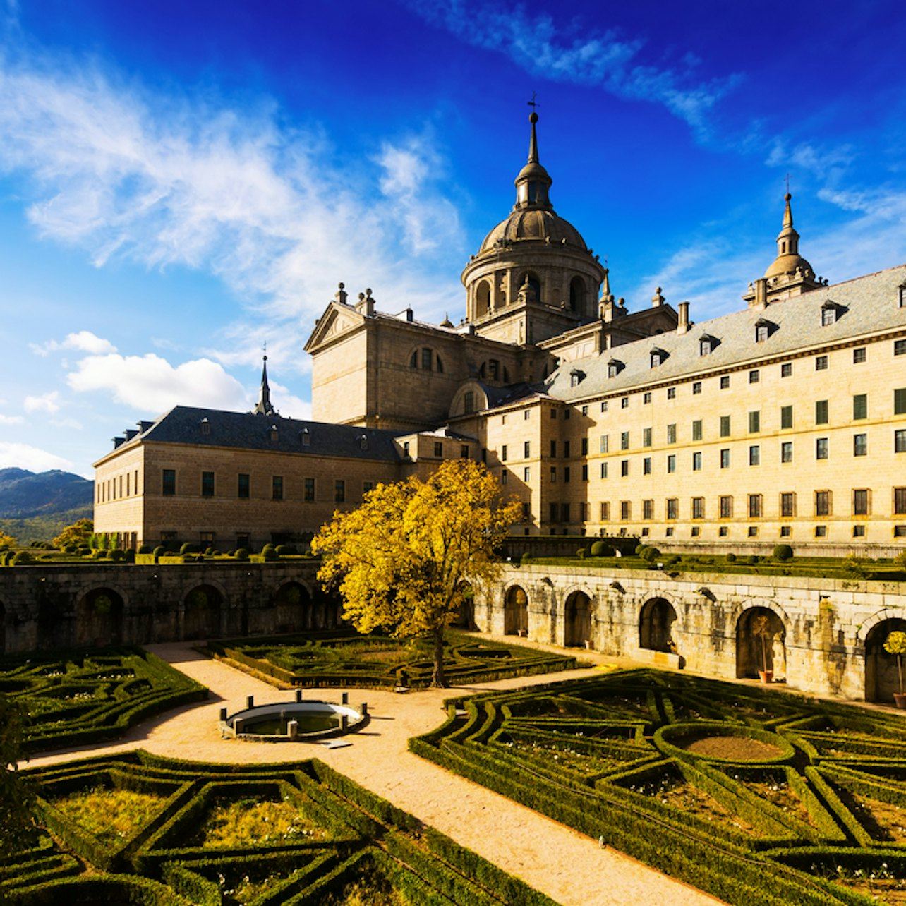 Monastero Reale dell'Escorial + Valle dei Caduti: tour di mezza giornata da Madrid