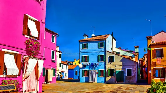 Murano, Burano y Torcello: excursión en barco con guía + demostración de soplado de vidrio