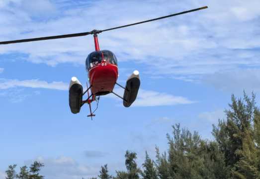 三亜ヘリコプター低空飛行体験/海棠湾鉄炉港基地【鳳凰島着陸
