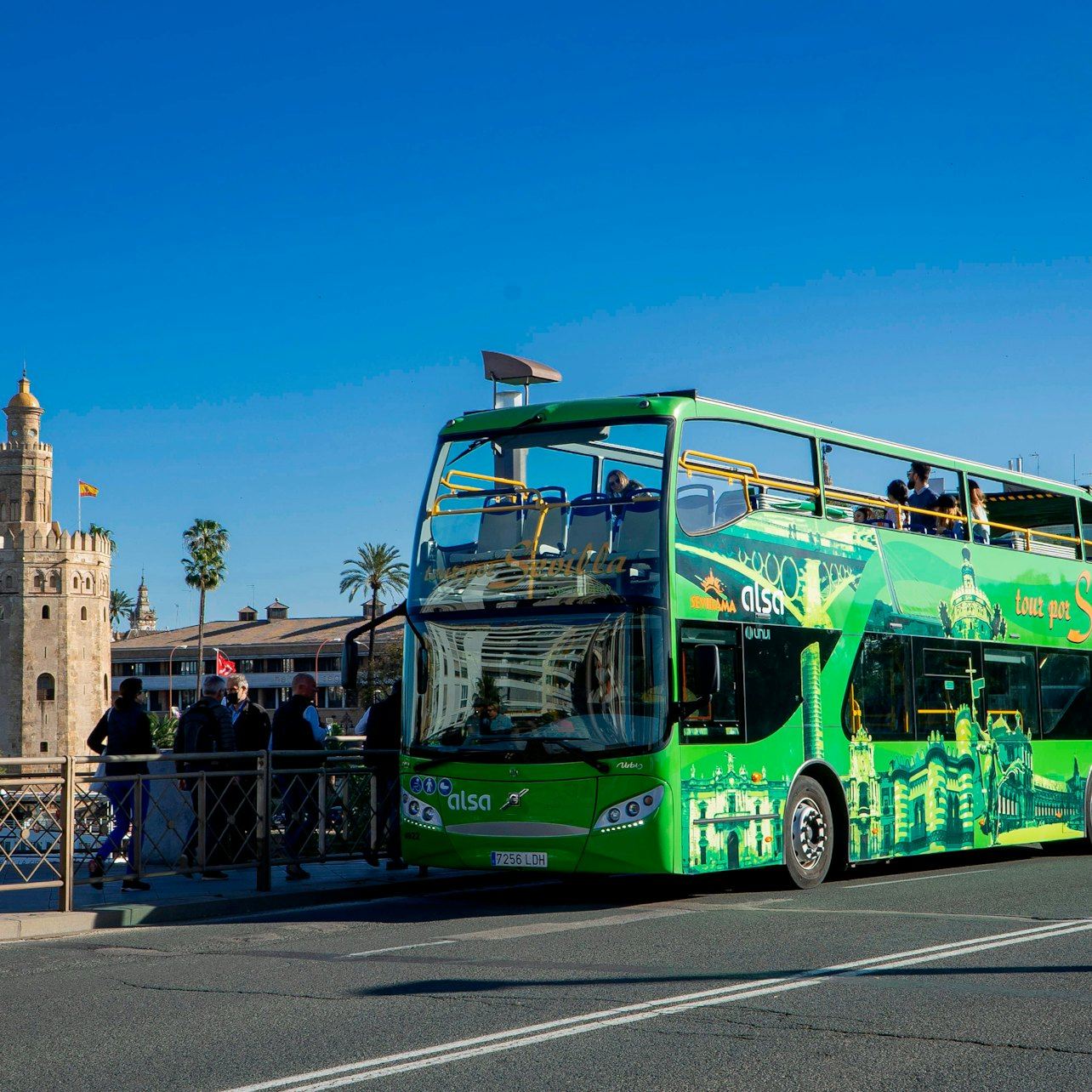 Seville: 24-Hr Hop-on Hop-off Sightseeing Bus Tour