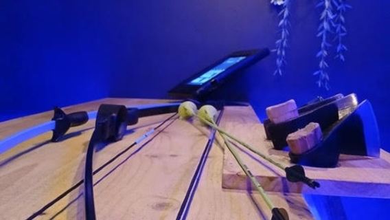 Tenerife: 1-Hr Axe-Throwing Session