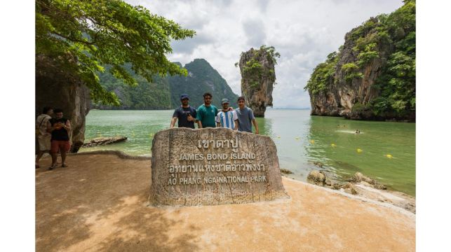 布吉：占士邦 - 納卡島 - 動力雙體船獨木舟日遊