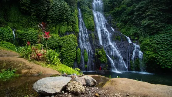 Bali: Chuyến đi bộ đến thác Munduk, hồ đôi và tham quan đền thờ