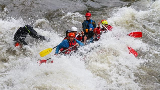 Simitli: Rope garden, zipline and rafting on Struma