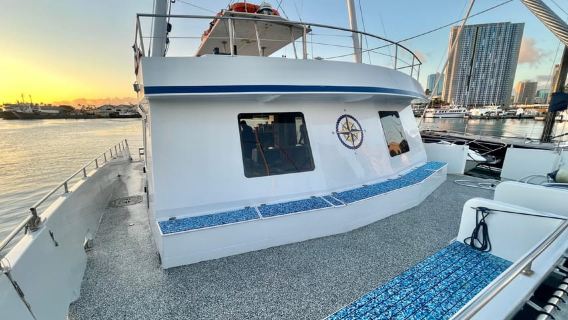 Oahu: Crucero con fuegos artificiales en Waikiki desde Oahu