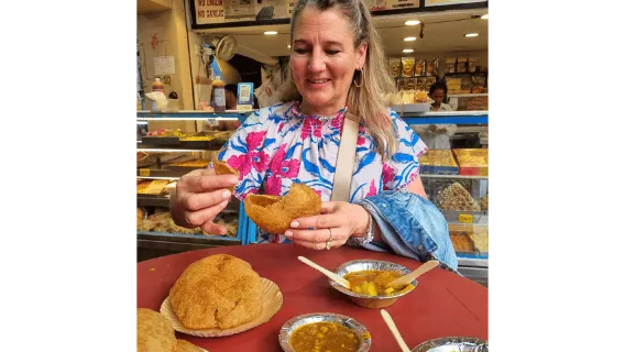 Delhi come un abitante del posto: tour di un giorno intero dedicato a cibo e fotografia