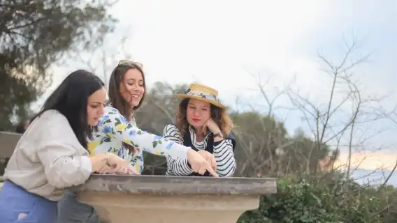 Nice: Half-Day Tour of Antibes and Cannes