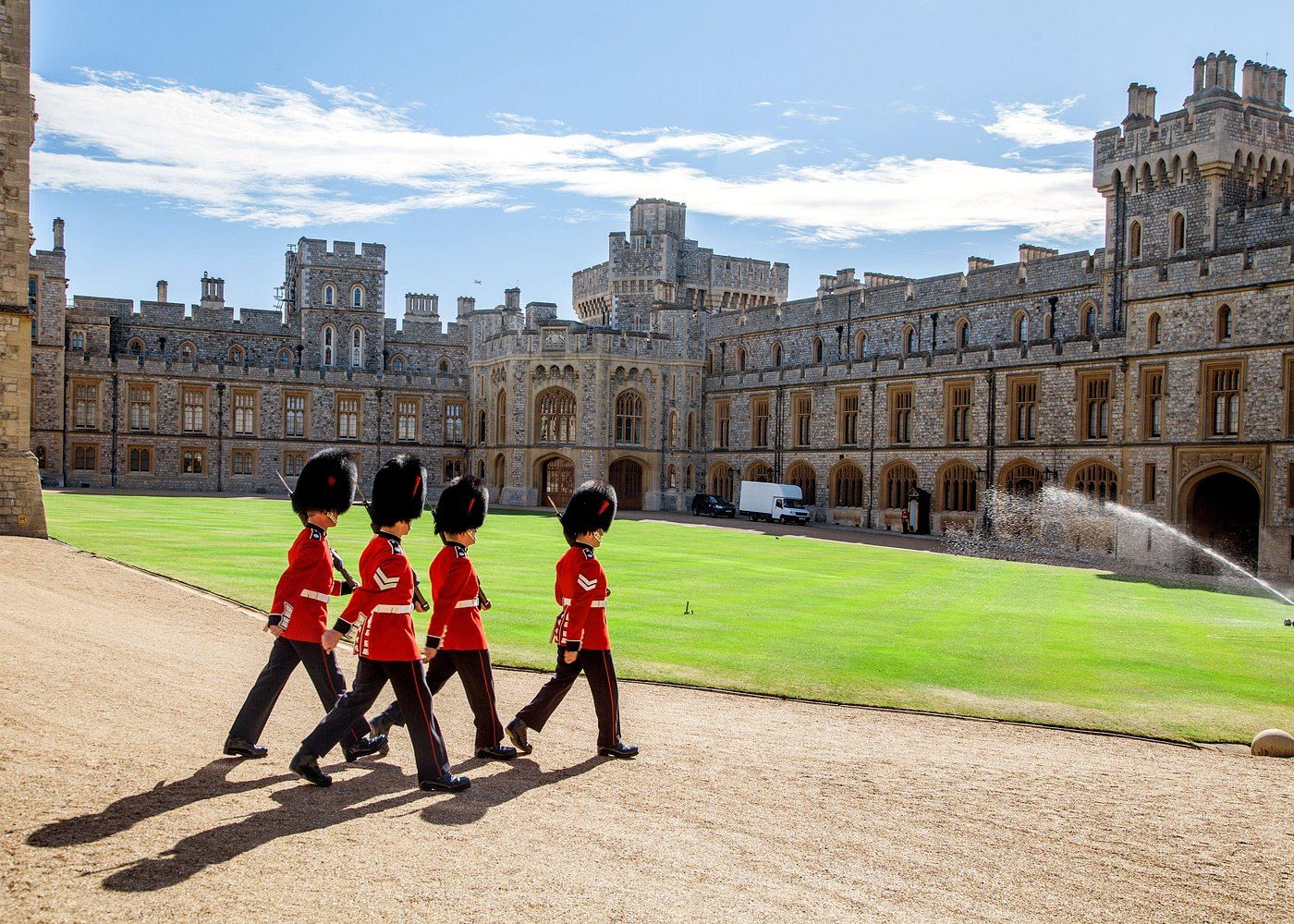 London Windsor Castle, Stonehenge, Lacock and Bath 1-day tour [English-speaking group]