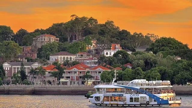 廈門鼓浪嶼一日遊私人導覽【含船票+導遊導覽+商務車上門接駁】