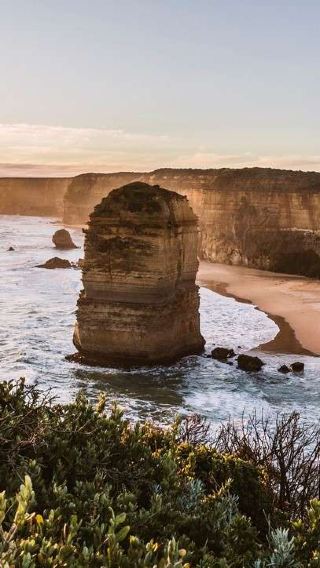 Australia Great Ocean Road Twelve Apostles Reverse Tour (Small group of 24, round-trip from city with lunch included)