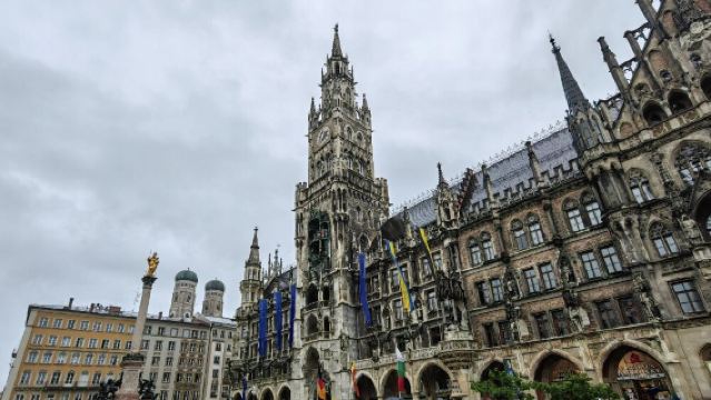 德國慕尼黑+新天鵝堡+阿爾卑斯湖一日遊/行程可調-可訂製多日