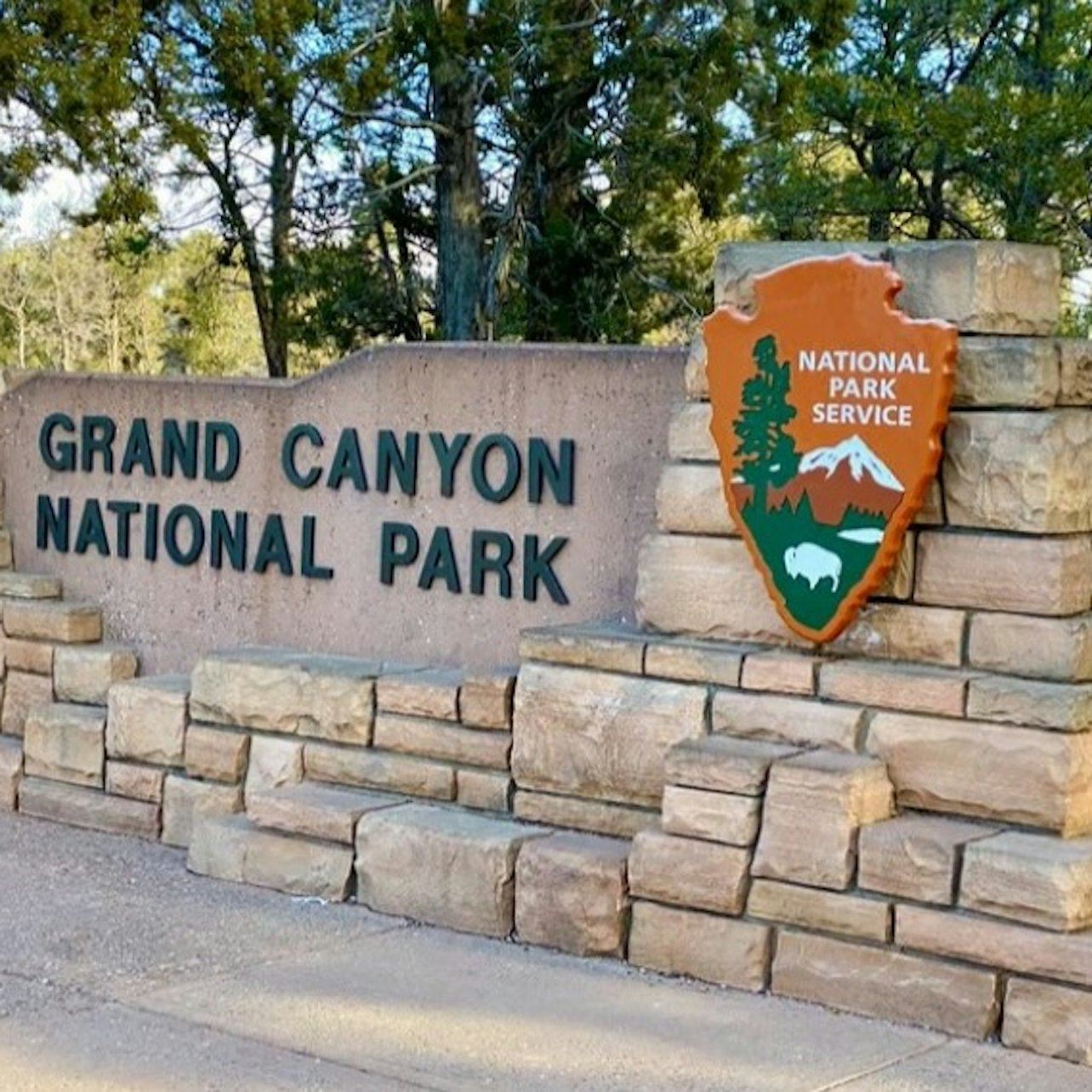 Grand Canyon National Park: One-Way or Roundtrip Shuttle Transfer from Las Vegas