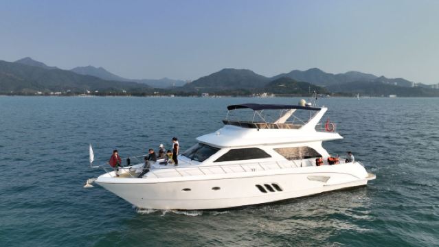 【惠州東部灣遊艇租賃】惠州68尺豪華遊艇包船～遊艇出海馭風逐浪，盡覽巽寮灣極致海景
