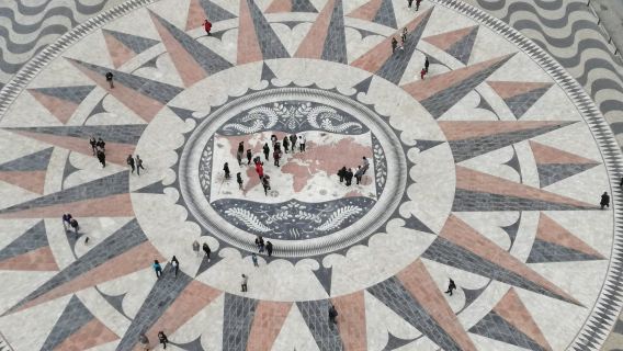 Biara Jerónimos: Tur Berpemandu + Tur Jalan Kaki Belém